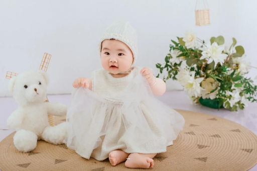 永兴宝宝几个月抬头